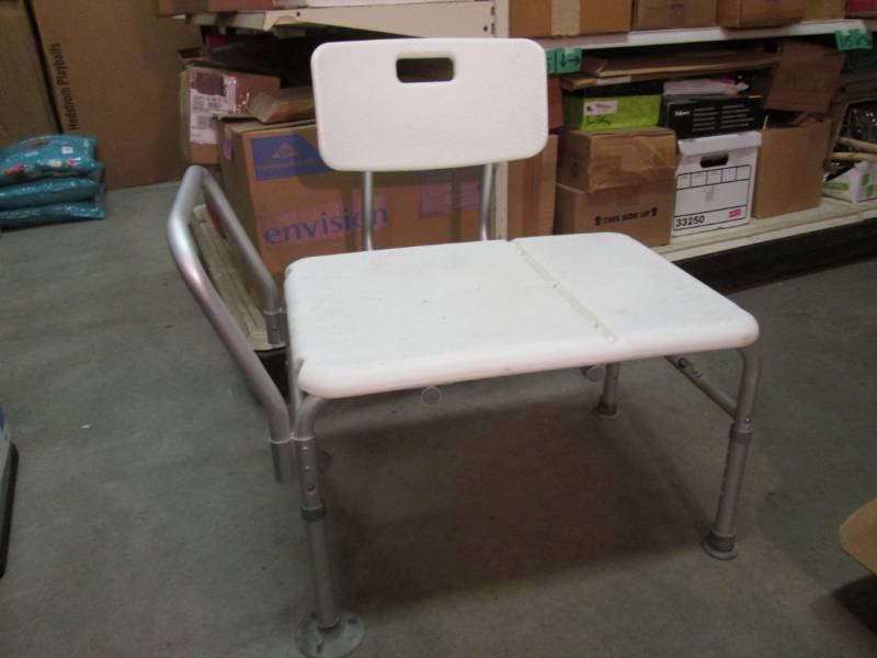 lot 33 image: Sun Mark Shower Chair with Adjustab...