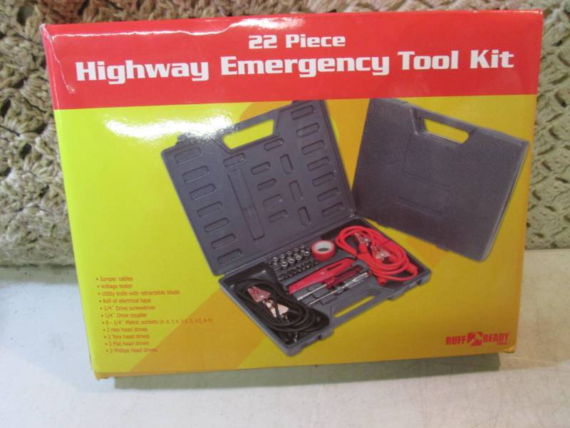 lot 94 image: 22pc Highway Emergency Tool Kit  CS...