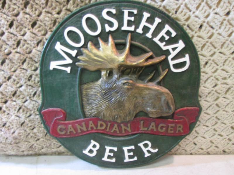 lot 100 image: Moose Head Beer Wall Decor Plastic ...