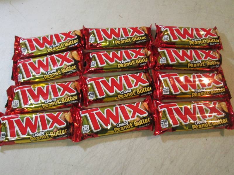 lot 147 image: 12 Twix Creamy Peanut Butter Candy ...
