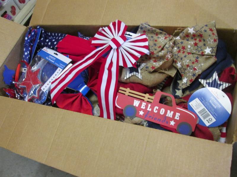 lot 157 image: Large Box Full of Assorted Patrioti...