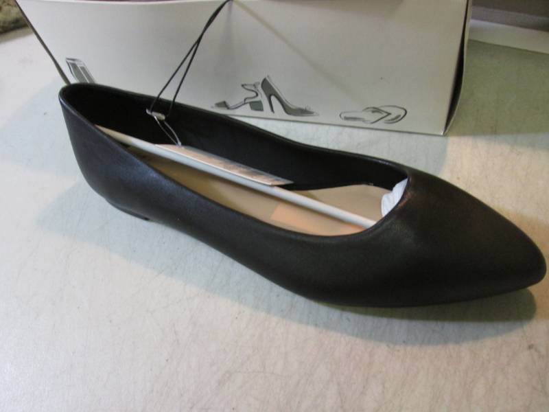 lot 177 image: A New Day Size 11 Ladies Slip-On Sh...
