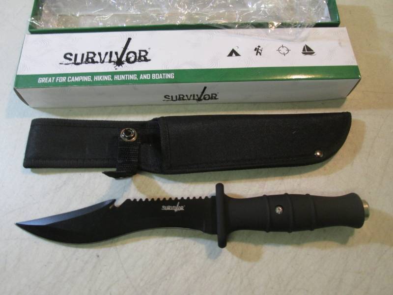 lot 199 image: Survivor 12 Knife with Sheath New ...