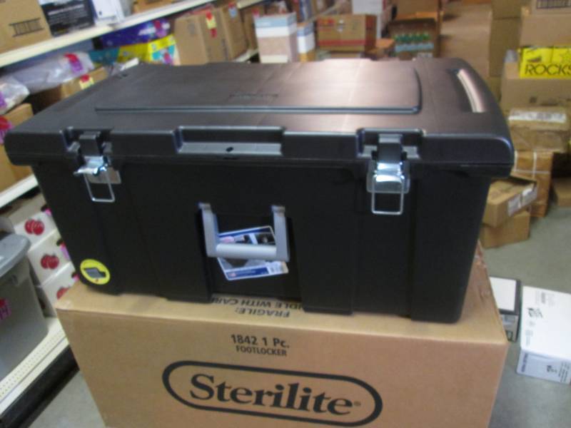 lot 203 image: Sterilite Foot Locker  F-3...