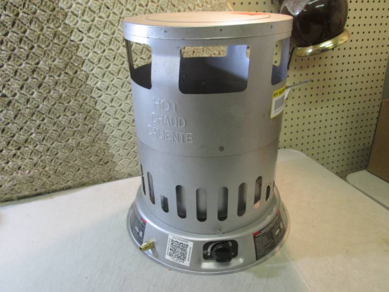 lot 210 image: Dyno-Glo Heater  RM4...