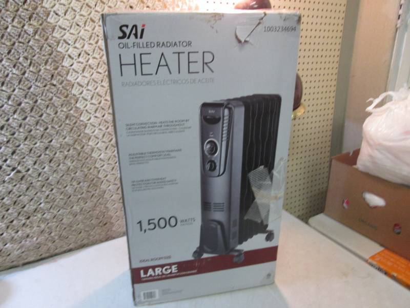 lot 213 image: SAI Oil-Filled Radiator Heater Open...