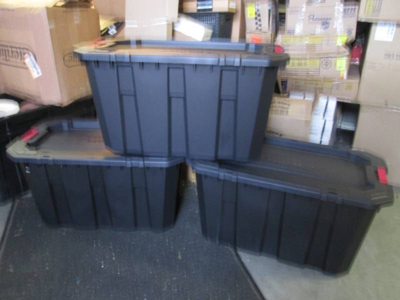 lot 244 image: Lot of 3 Husky 35 Gallon Latch and ...