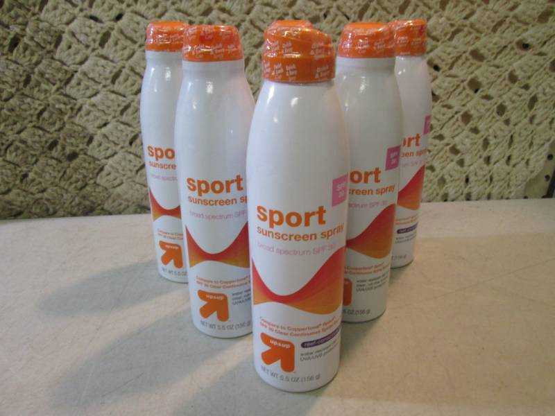 lot 252 image: 6 Cans of Sport Sunscreen Spray SPF...