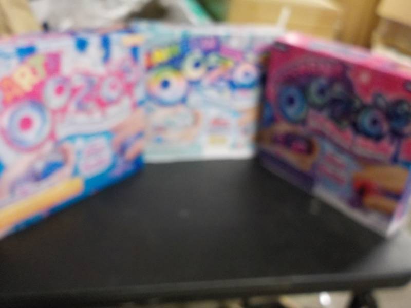 lot 23 image: Lot of 3 Oozing Slimy Sphere Kits...