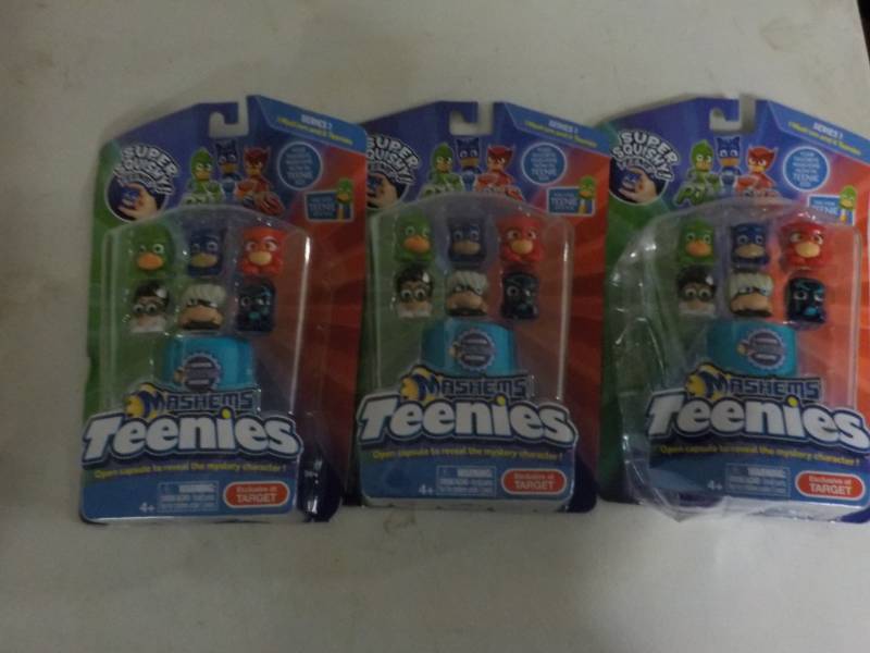 lot 30 image: Set of 3 Mashems Teenies...