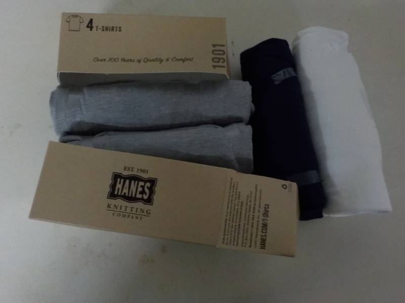 lot 51 image: New Hanes Size XL Mens t-shirts...