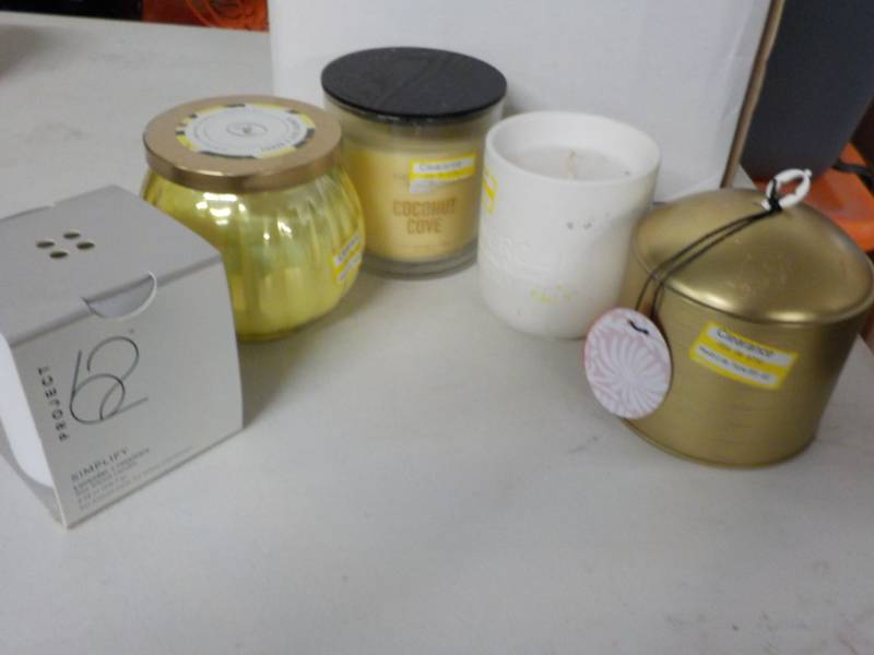 lot 59 image: 5 Candles...