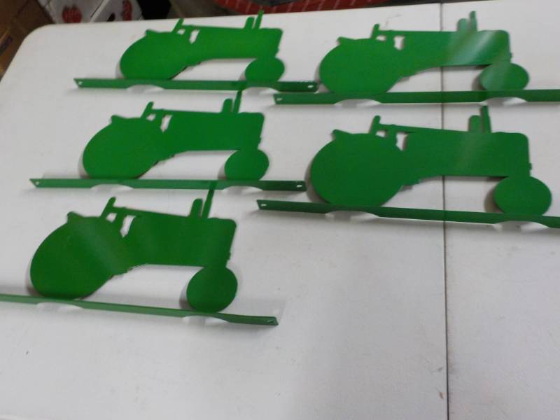 lot 118 image: Lot of 5 Tractor Mailbox Toppers...