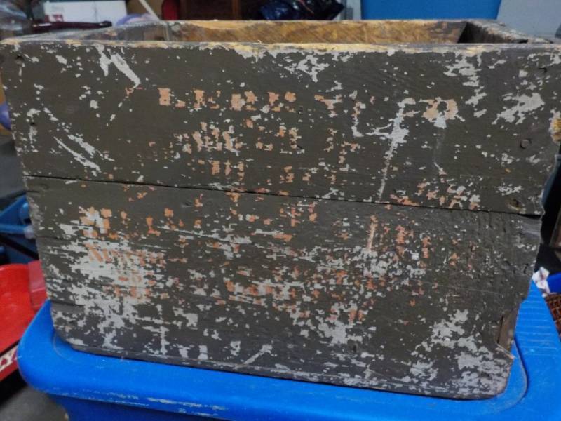 lot 134 image: Primitive Wood Box 18 x 12 x 12...