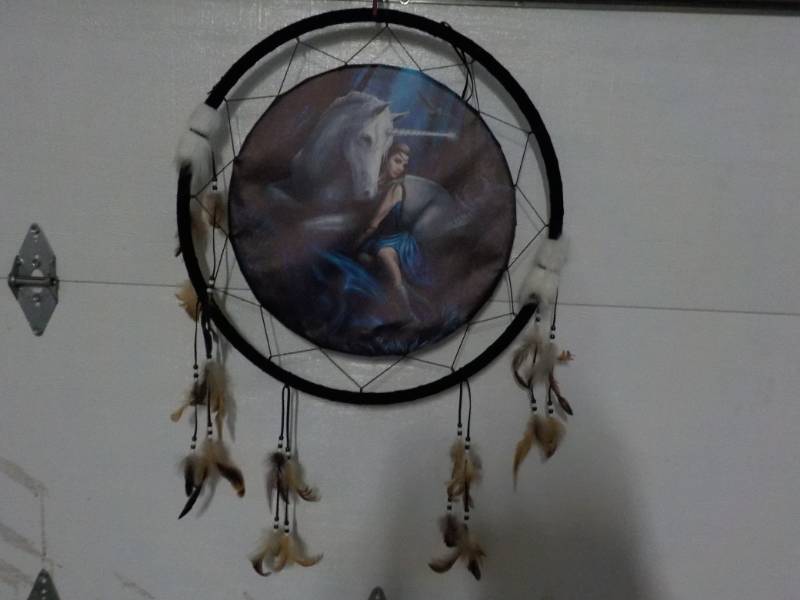 lot 142 image: Horse Scene Dcor 24 diameter...