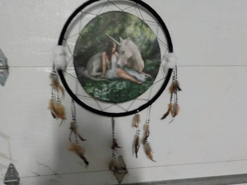 lot 143 image: Horse Scene Dcor 24 diameter...