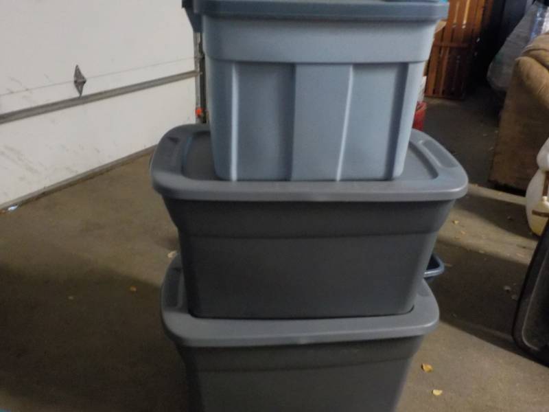 lot 154 image: 3 Totes with Lids...