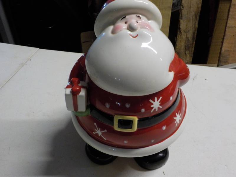 lot 165 image: Santa Cookie Jar...