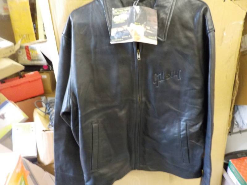 lot 172 image: Canyon Leather Jacket Mens M- has ...