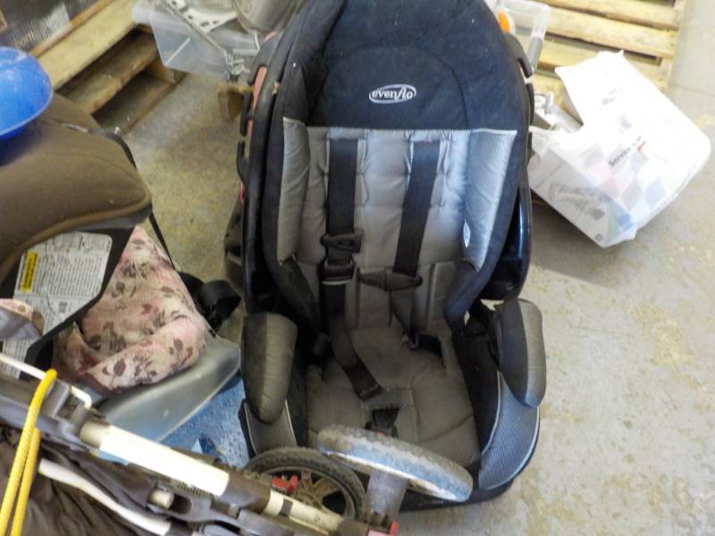 lot 216 image: Strollers and Car Seats...