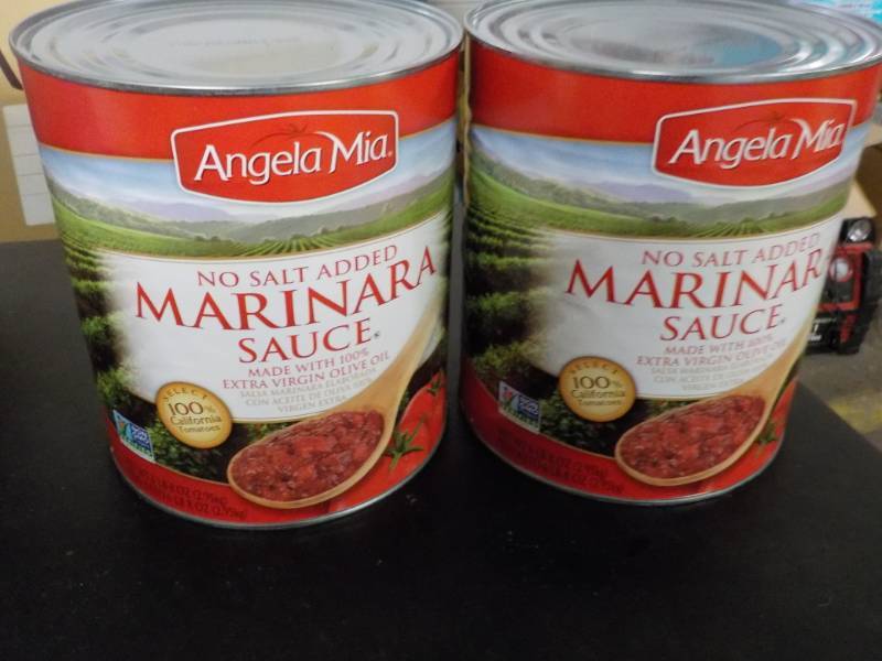 lot 231 image: 2 Cans Marinara Sauce each can 6 l...