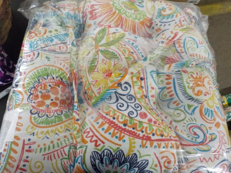 lot 238 image: Set of 2 Reversible IndoorOutdoor ...