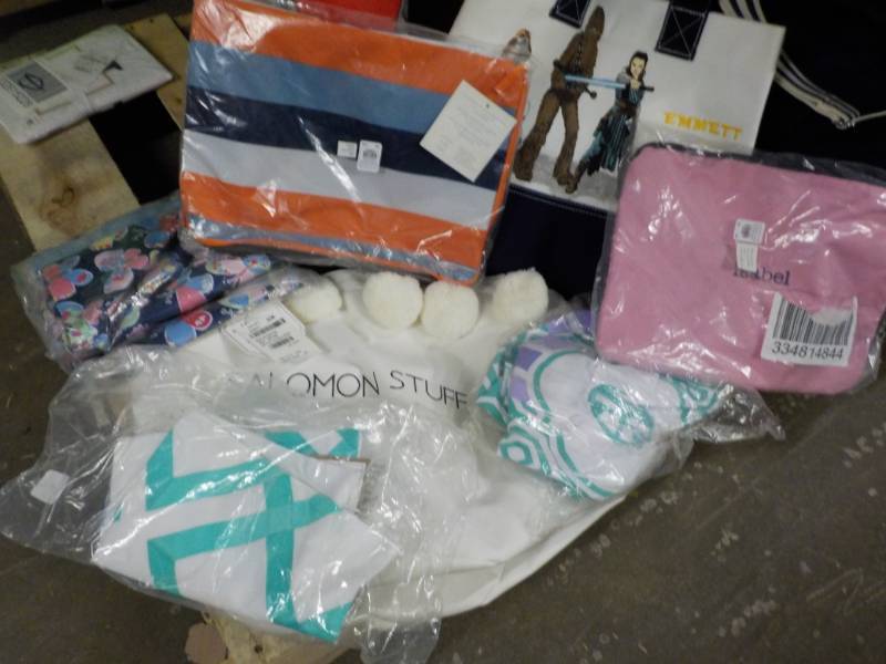 lot 253 image: Monogramed Bags- various Sizes...