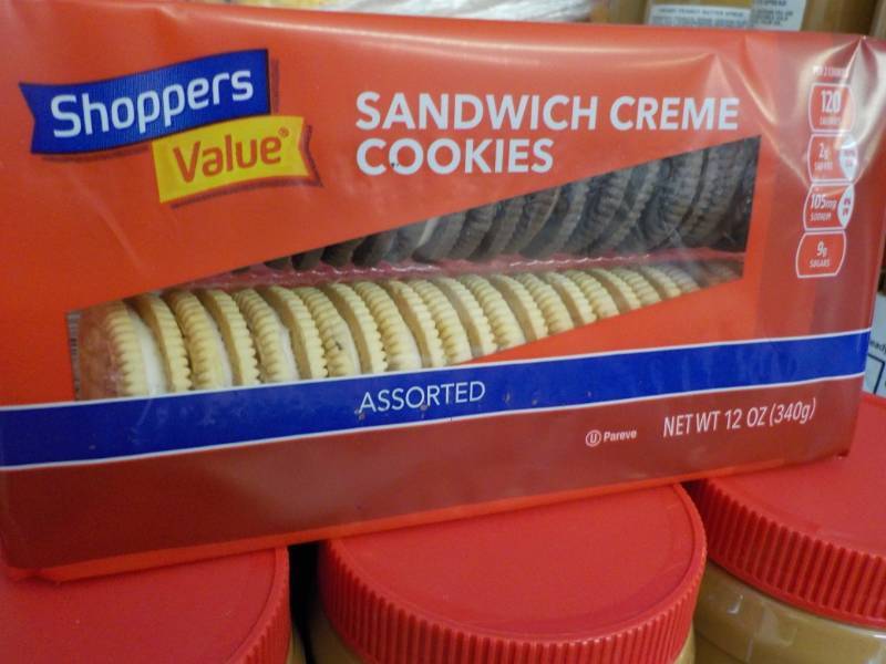 lot 287 image: Case of 20 - 12 oz Sandwich Crme ...