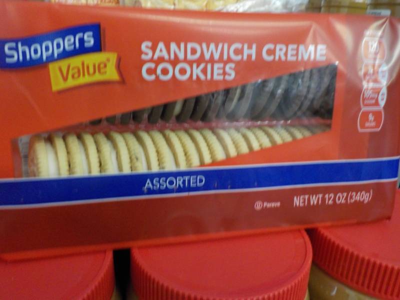 lot 288 image: Case of 20 - 12 oz Sandwich Crme ...