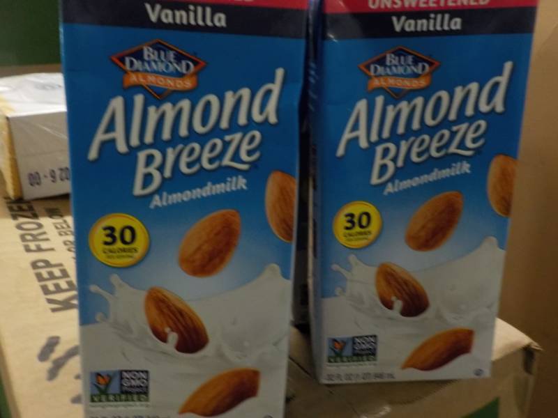 lot 309 image: 4 Almond Breeze 32 oz per box...