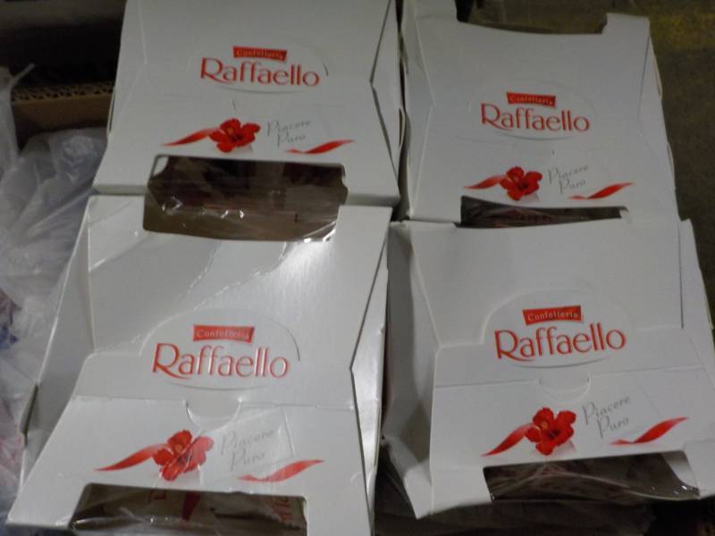 lot 313 image: 4 Boxes Raffetto...