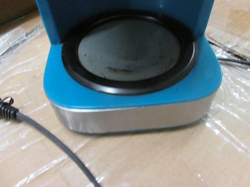 Ginnys Coffee Maker open box, powe...
