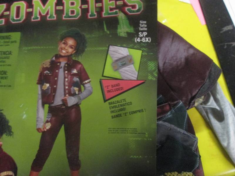 disney zombie costumer...