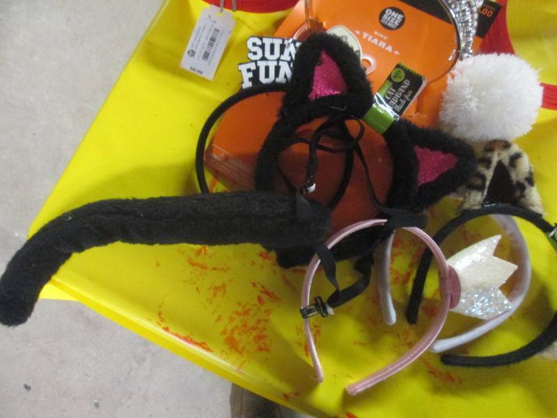 lot of headband and tail...