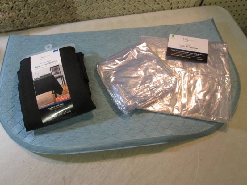 lot 14 image: Kitchen Mat, Fabric Table Cloth and...
