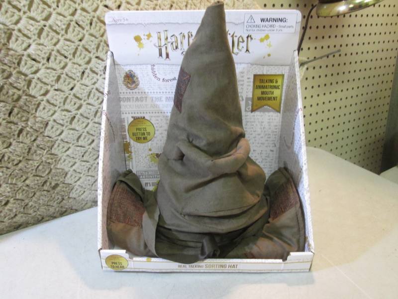 lot 27 image: Harry Potter Real Talking Sorting H...