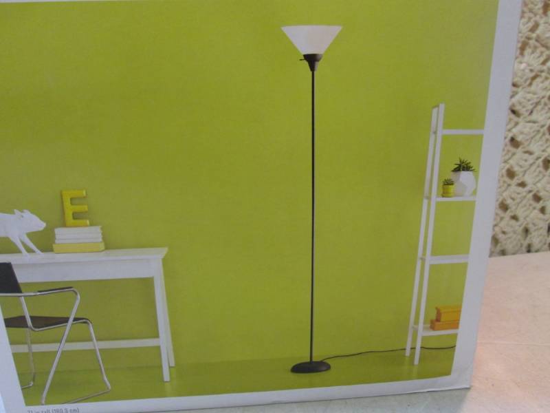 lot 39 image: Room Essentials Floor Lamp  BS...