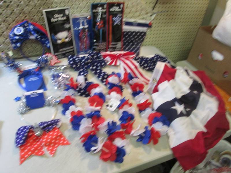 lot 40 image: Embroidered US Flag and Misc Other ...