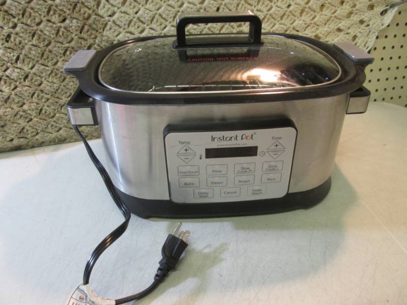lot 41 image: Electric Instant Pot  CS...