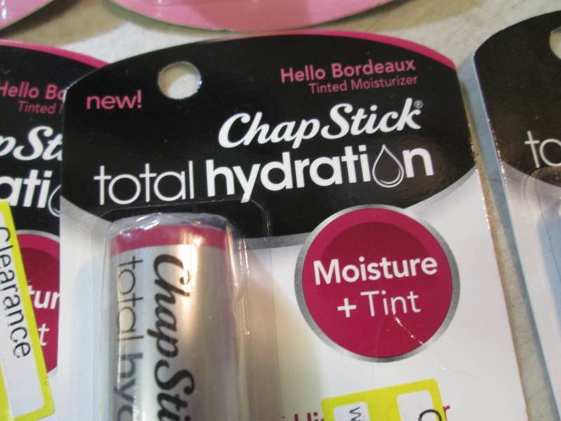 lot 53 image: Lot of Assorted Chap-Stick Total Hy...
