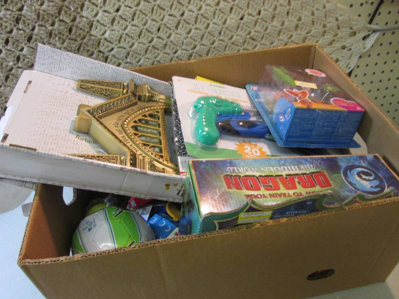 lot 71 image: Box Full of Misc Kids Toys Etc  RMT...