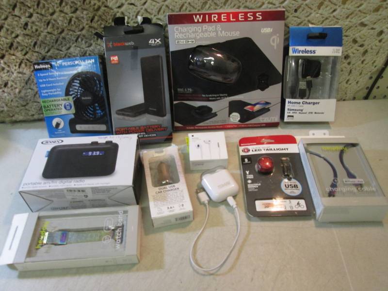 lot 78 image: Misc Electronic Accessories  CS...