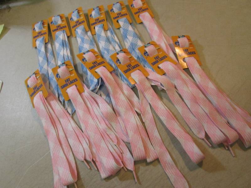 lot 113 image: Lot of 12 50 FatWide Shoe Laces i...