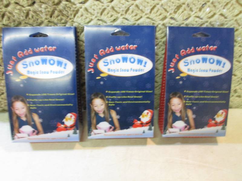 lot 115 image: 3 Packs of Sno Wow Magic Snow Powde...