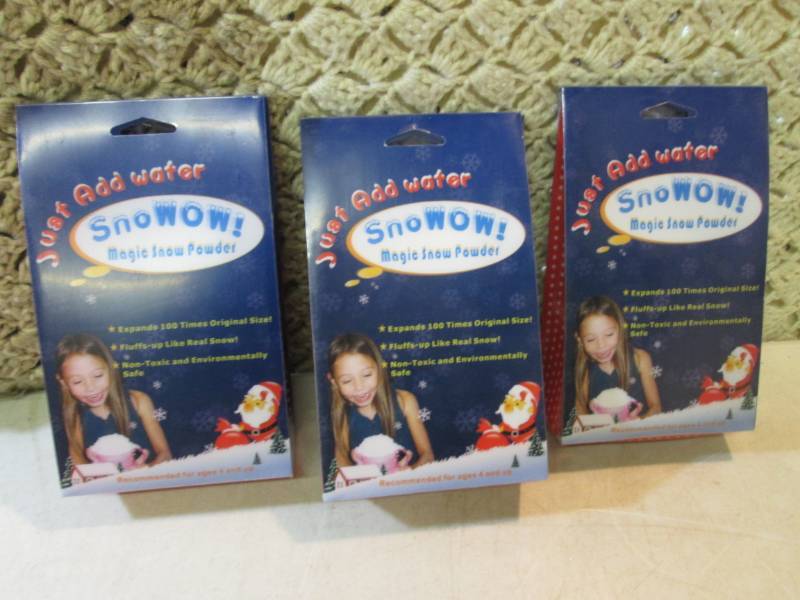 lot 116 image: 3 Packs of Sno Wow Magic Snow Powde...
