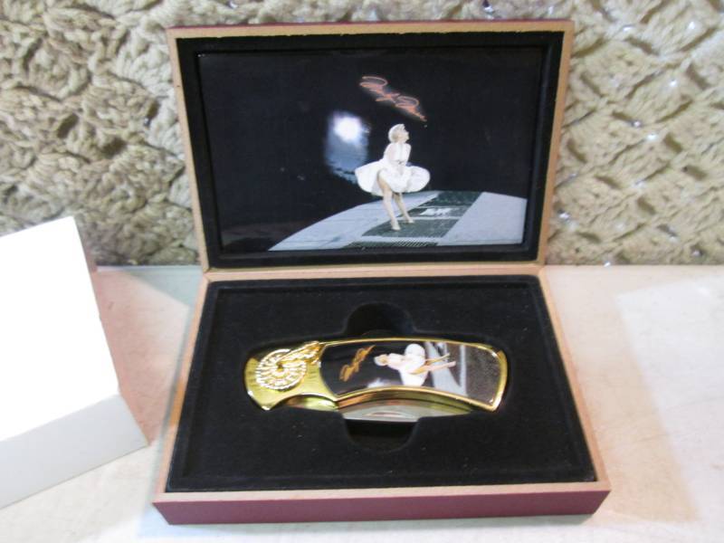 lot 119 image: Marilyn Monroe Collectors Box Knife...