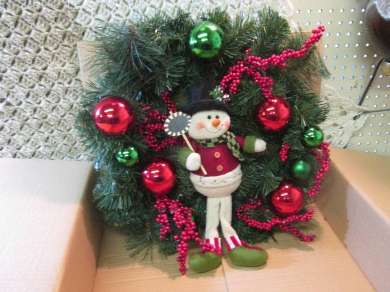 lot 150 image: Light-Up 20 Snowman Wreath New in ...