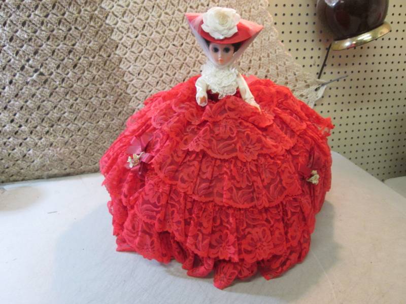 lot 207 image: Vintage Doll Eyes and Arms Move 18...