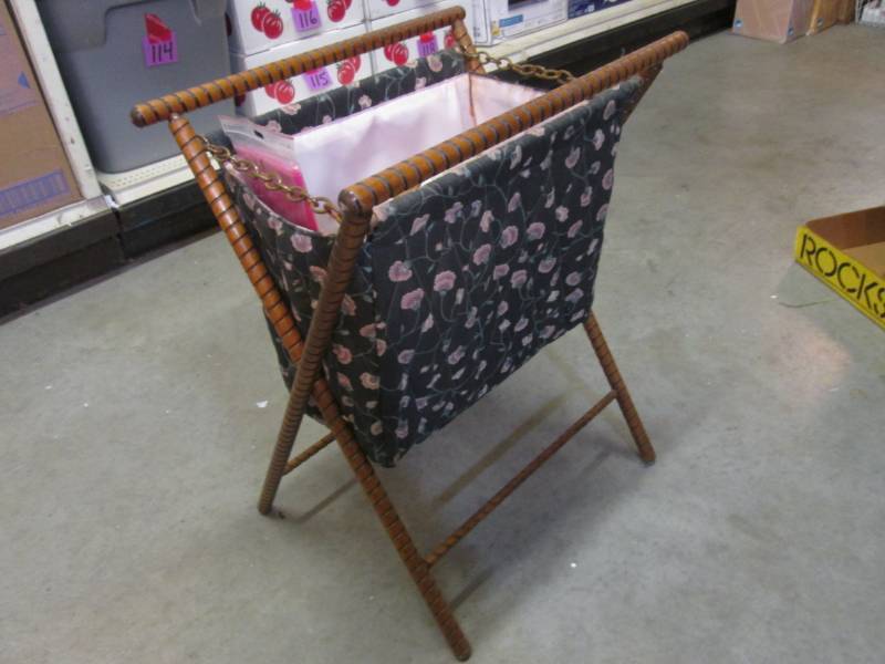 lot 208 image: Vintage Knitting Basket with Patter...