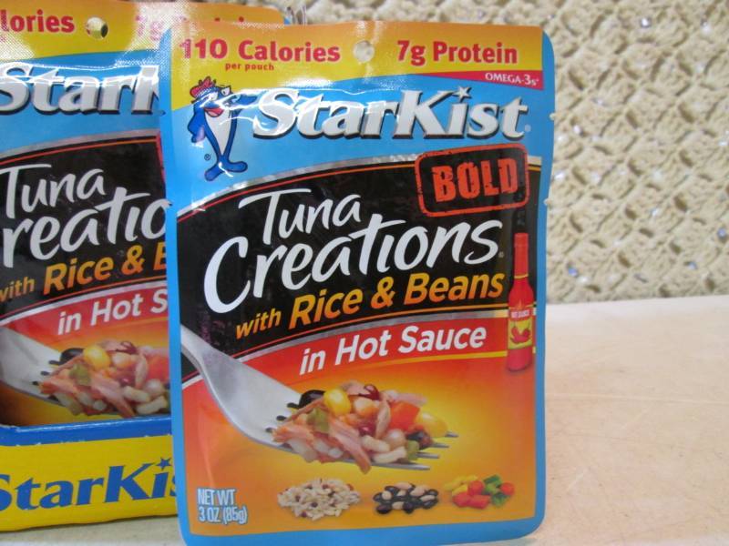 lot 242 image: 12 Pouches of Starkist Tuna Creatio...